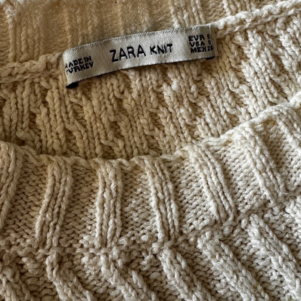 Zara Knit Cream Cable Crewneck Sweater